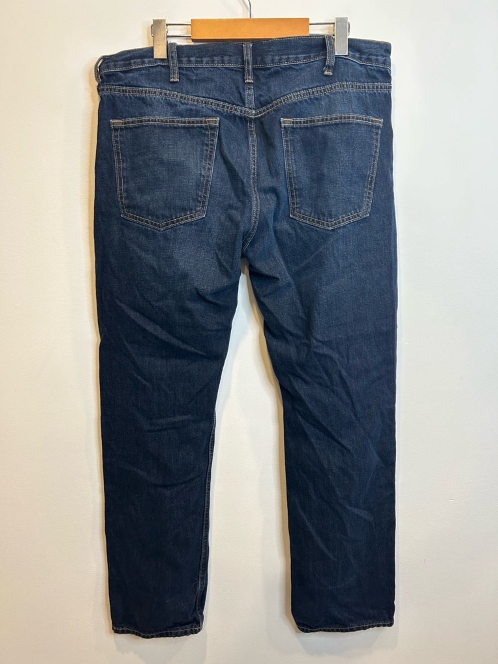 Old Navy Men’s Slim Straight Dark Wash Jeans blue - Picture 4 of 6